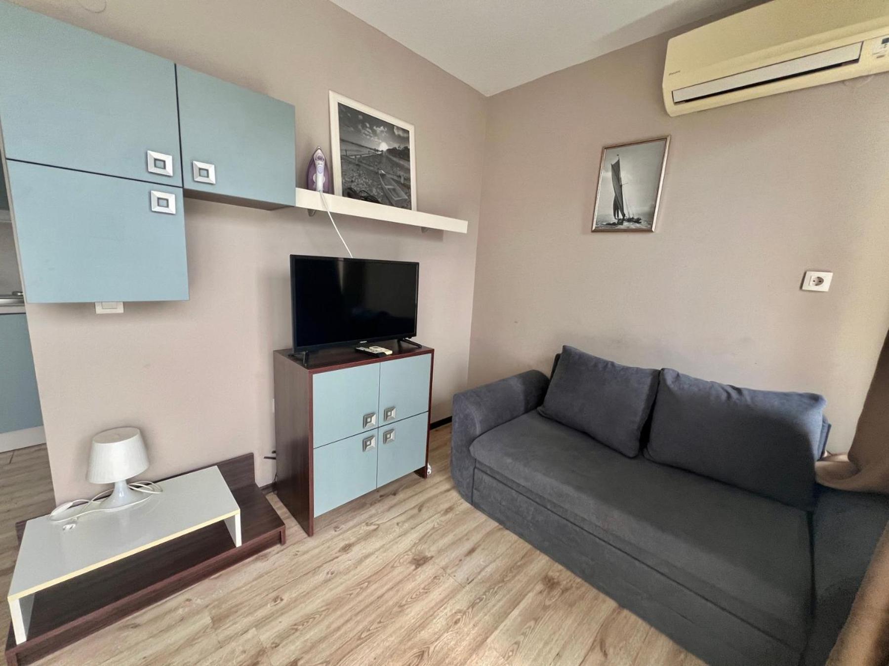 Kiara Apartments Saints Constantine and Helena Exterior foto